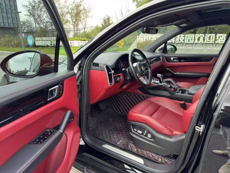 20年常州保时捷卡宴