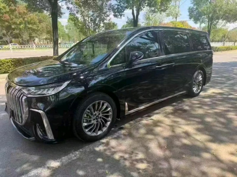 23年宜春岚图汽车梦想家