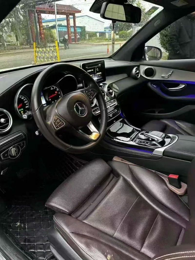 17年东营奔驰GLC