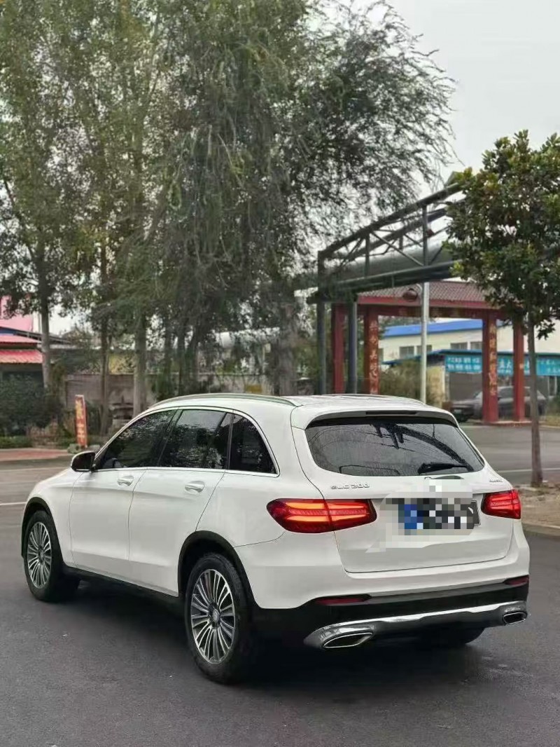 17年东营奔驰GLC