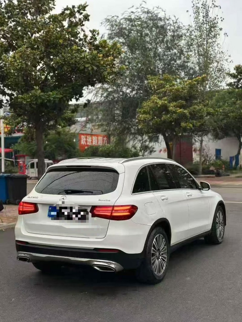 17年东营奔驰GLC