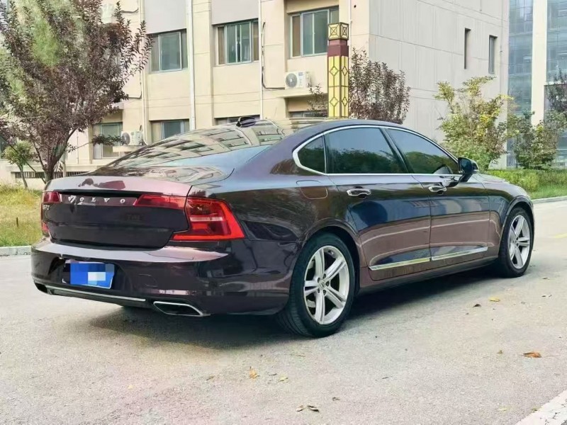 18年济宁沃尔沃S90
