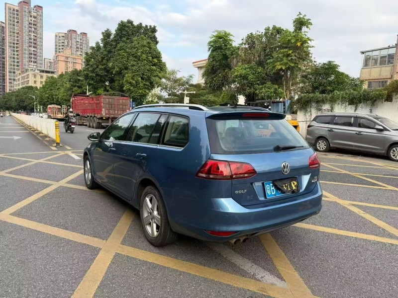 14年广州大众高尔夫