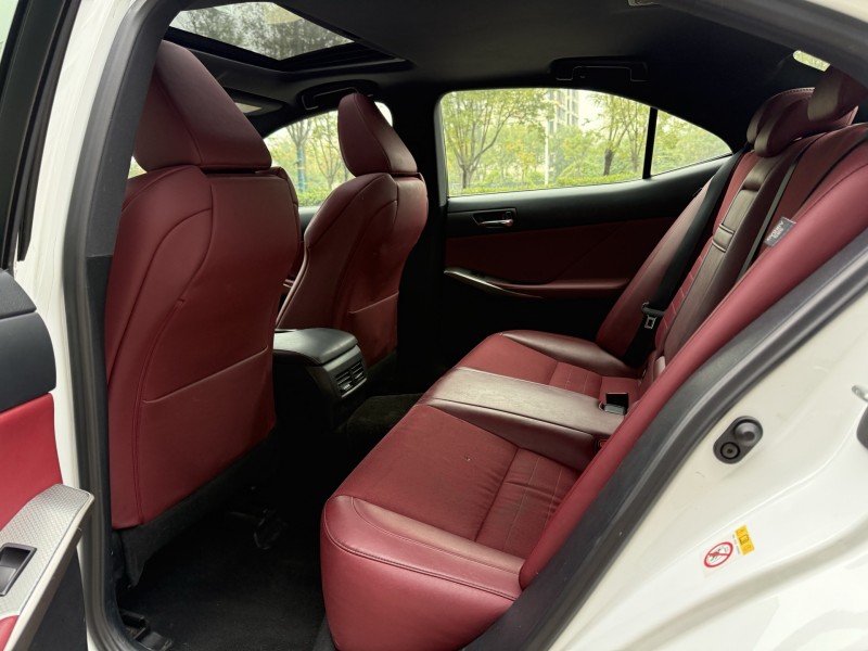 16年济宁雷克萨斯IS