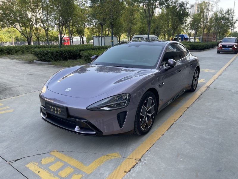 25年济宁小米SU7