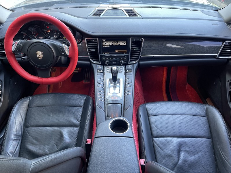 11年济宁保时捷帕拉梅拉