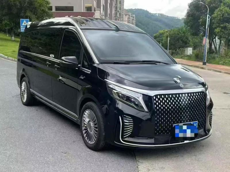 23年三明奔驰戴纳肯