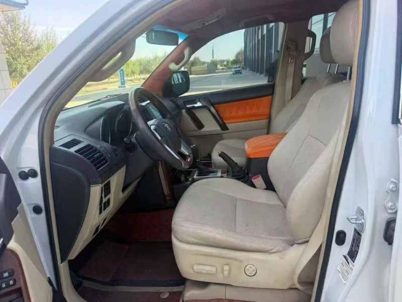 18年宝鸡丰田普拉多