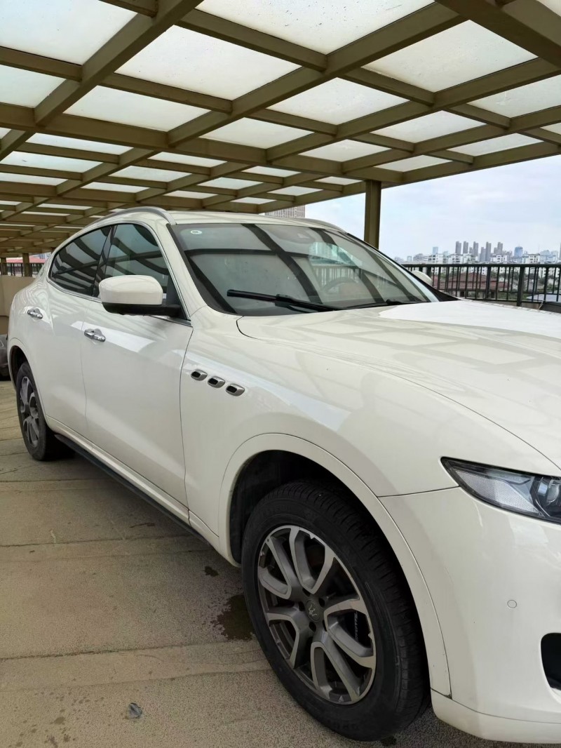 17年南通玛莎拉蒂Levante