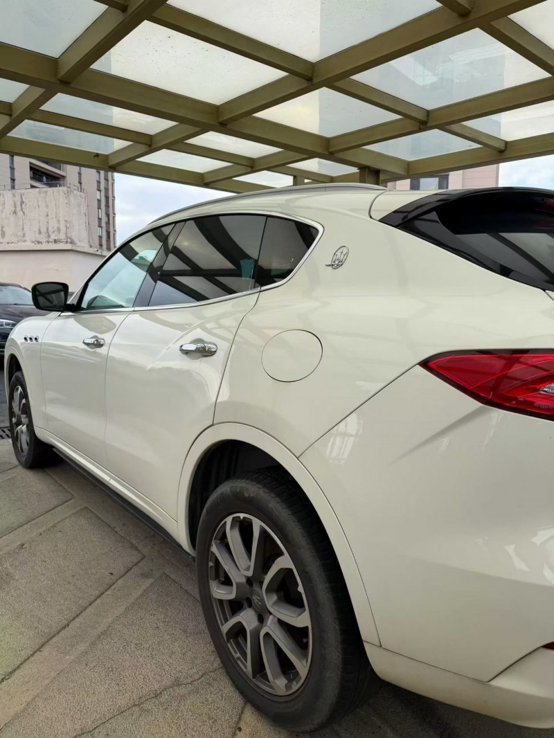 17年南通玛莎拉蒂Levante