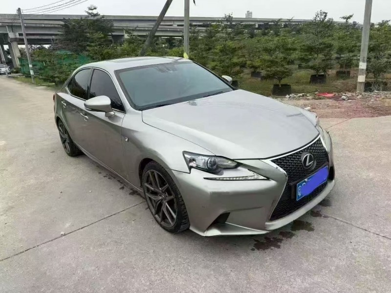 14年珠海雷克萨斯IS