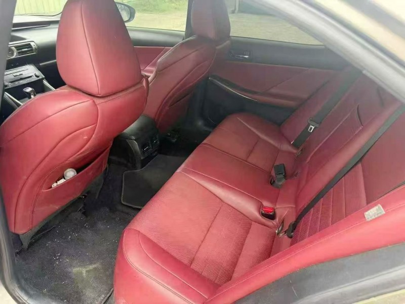 14年珠海雷克萨斯IS