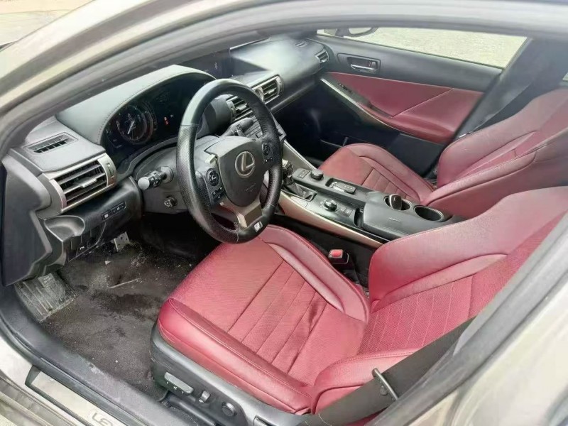 14年珠海雷克萨斯IS