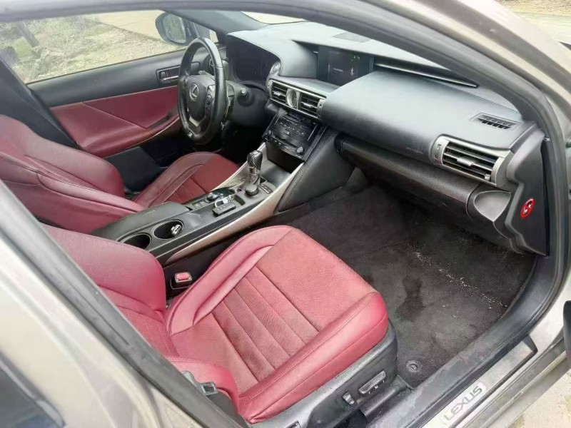 14年珠海雷克萨斯IS