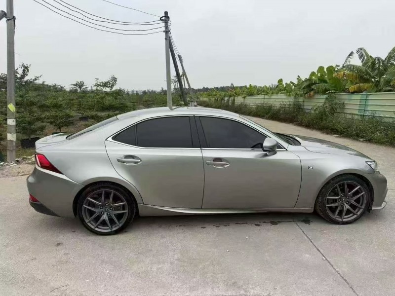 14年珠海雷克萨斯IS