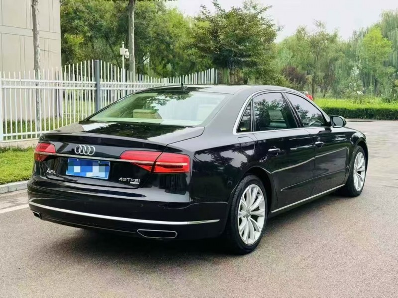 15年淄博奥迪A8L