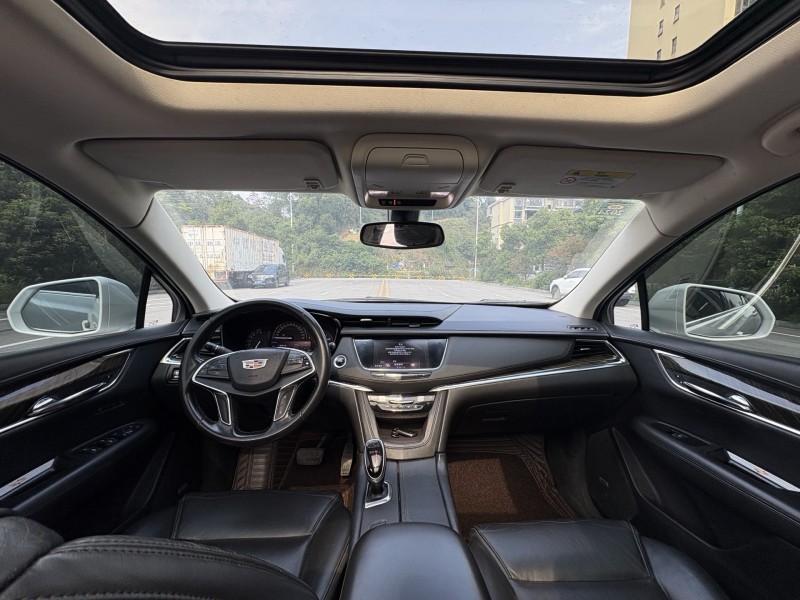 16年岳阳凯迪拉克XT5