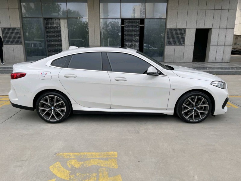 24年济宁宝马2系