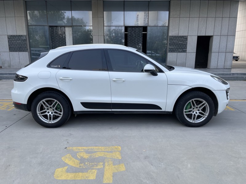 16年枣庄保时捷Macan