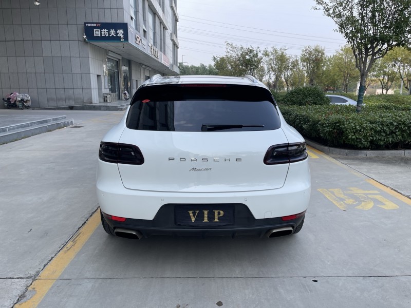 16年枣庄保时捷Macan