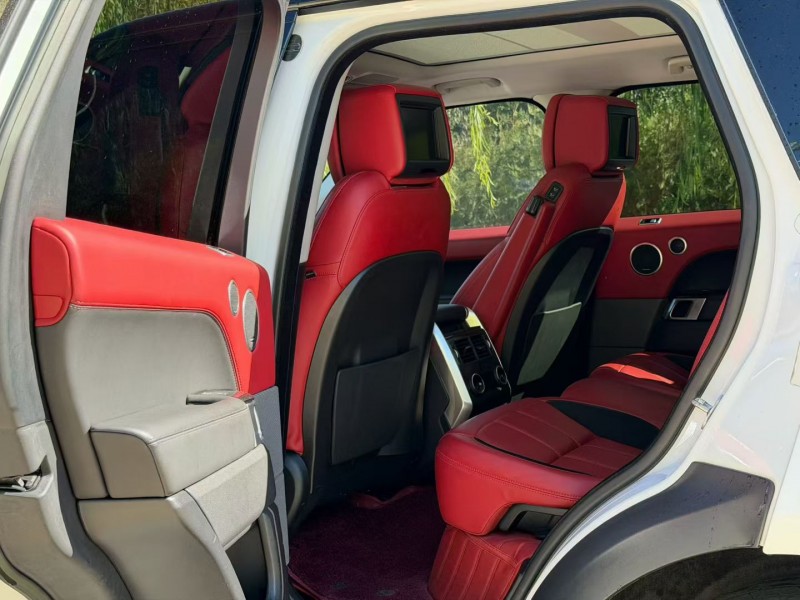 22年咸阳路虎揽胜运动