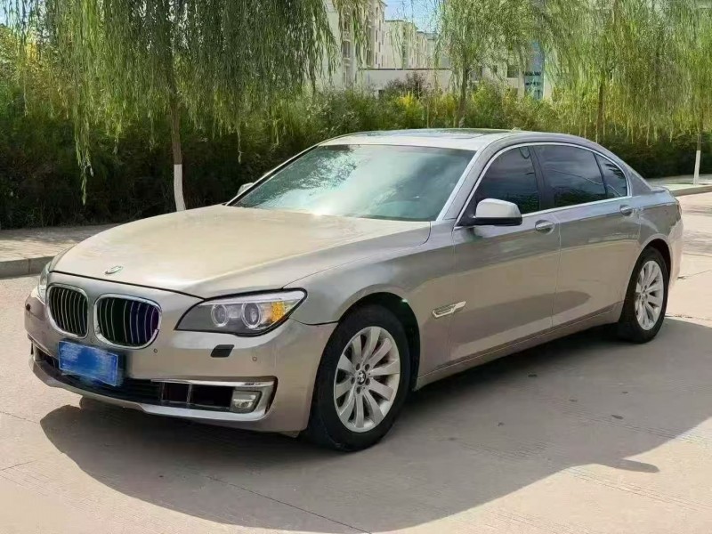 13年宝鸡宝马7系