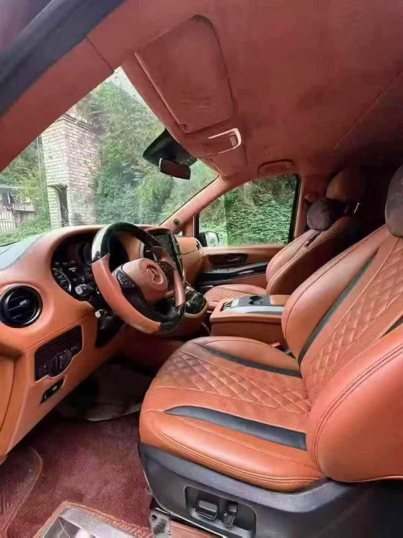 19年泸州奔驰威霆