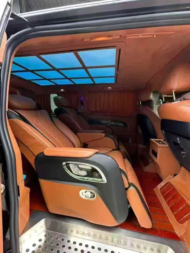 19年泸州奔驰威霆