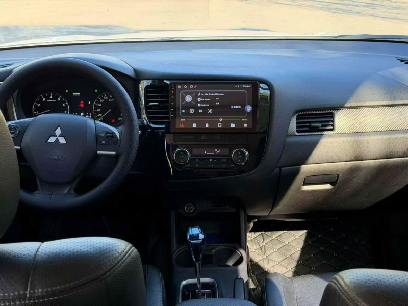 13年枣庄三菱欧蓝德