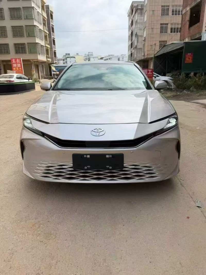 24年钦州丰田凯美瑞