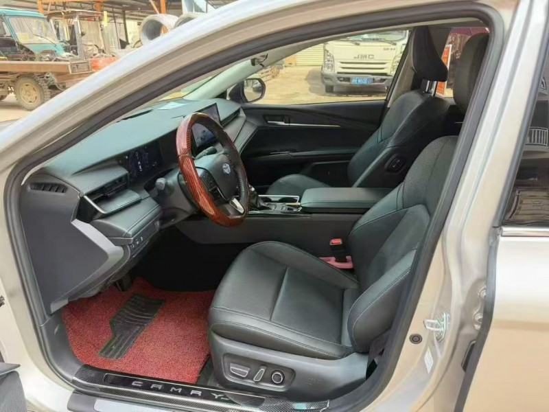 24年钦州丰田凯美瑞