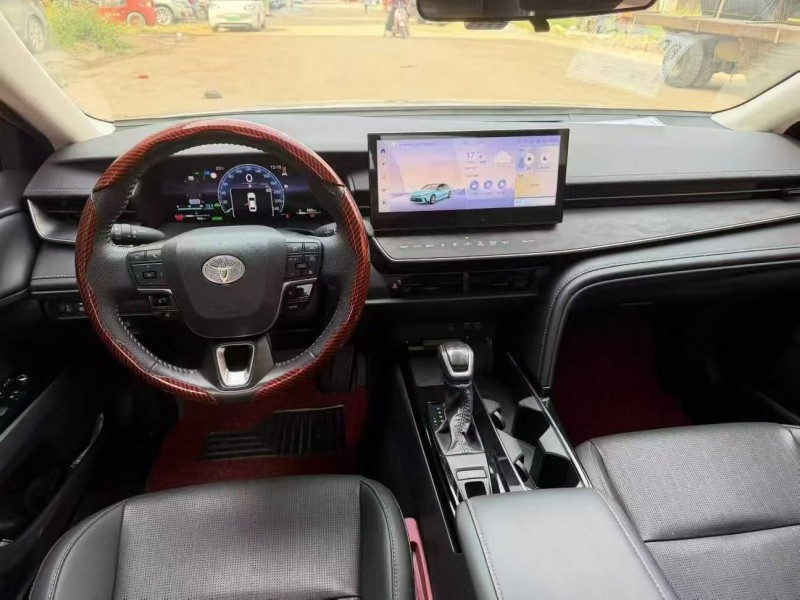 24年钦州丰田凯美瑞