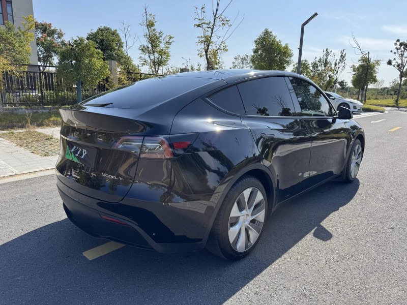 22年盐城特斯拉MODEL Y