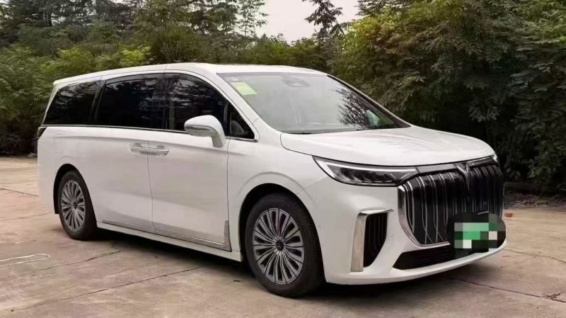 22年平顶山岚图汽车梦想家