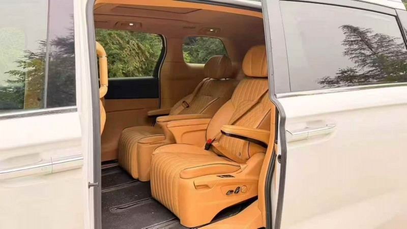 22年平顶山岚图汽车梦想家