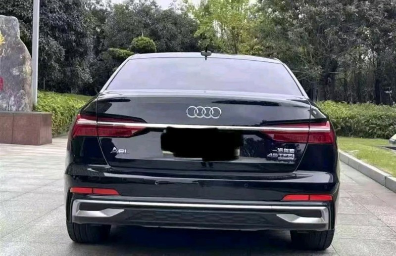 24年连云港奥迪A6L