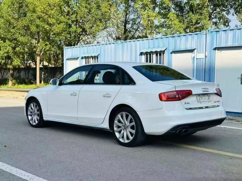 17年潍坊奥迪A4L