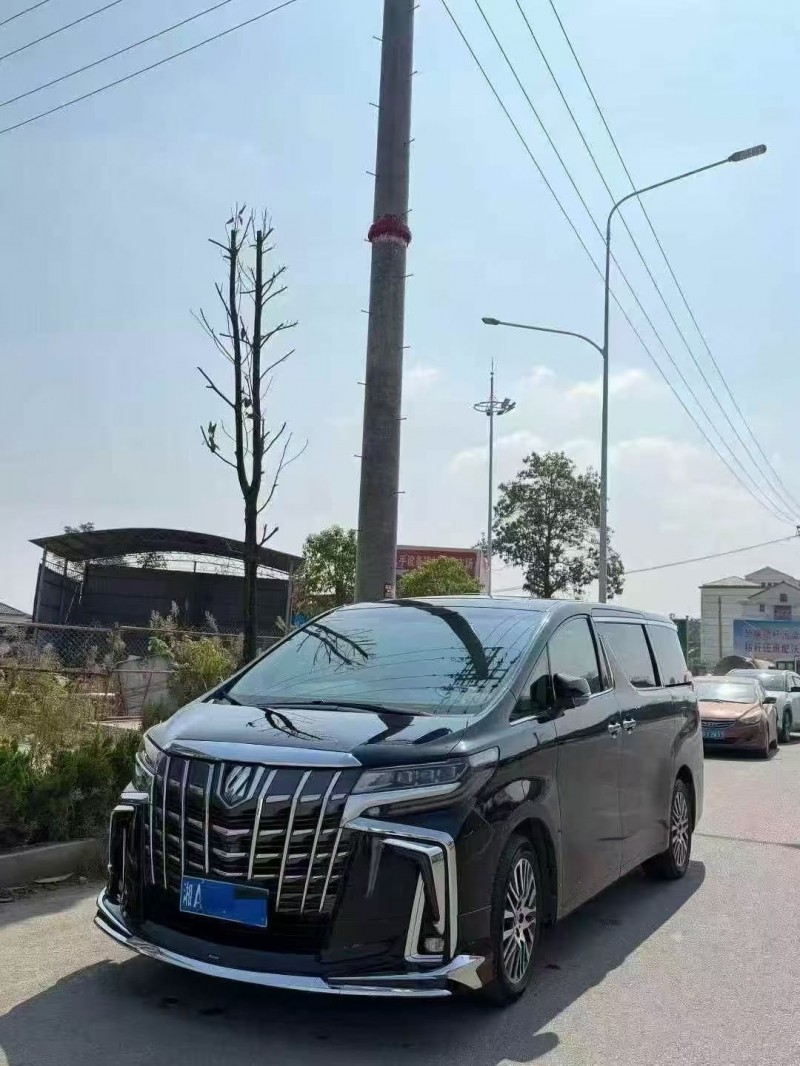 17年常德丰田埃尔法