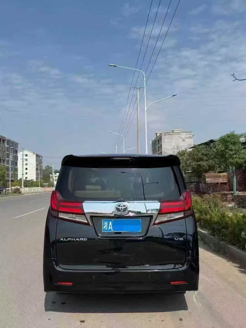 17年常德丰田埃尔法