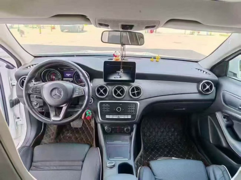 18年淄博奔驰GLA