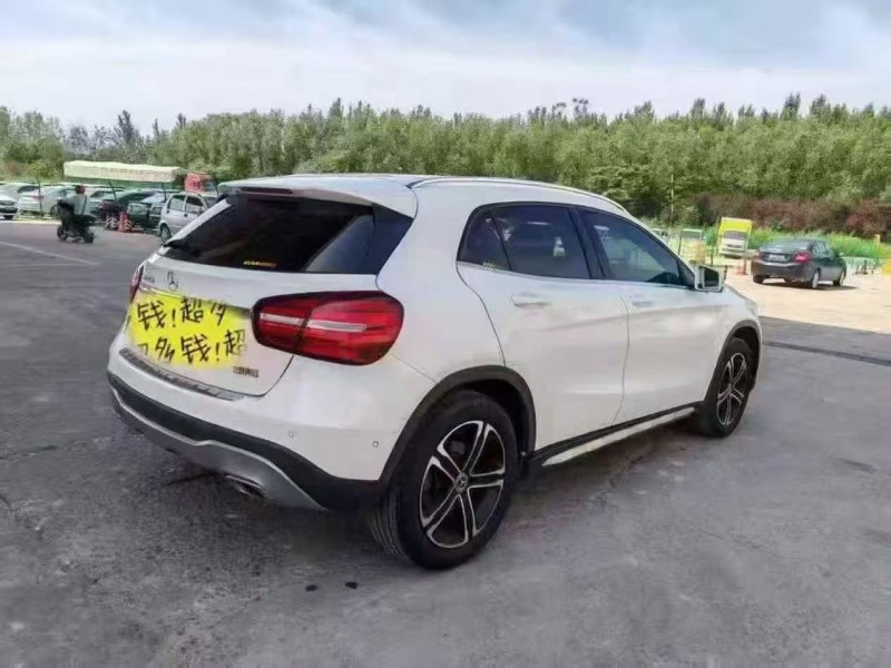 18年淄博奔驰GLA