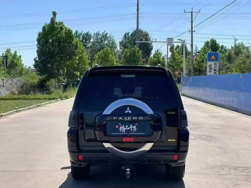 14年秦皇岛三菱帕杰罗