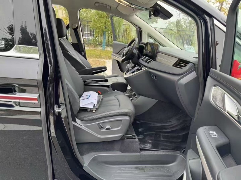 25年苏州红旗HQ9