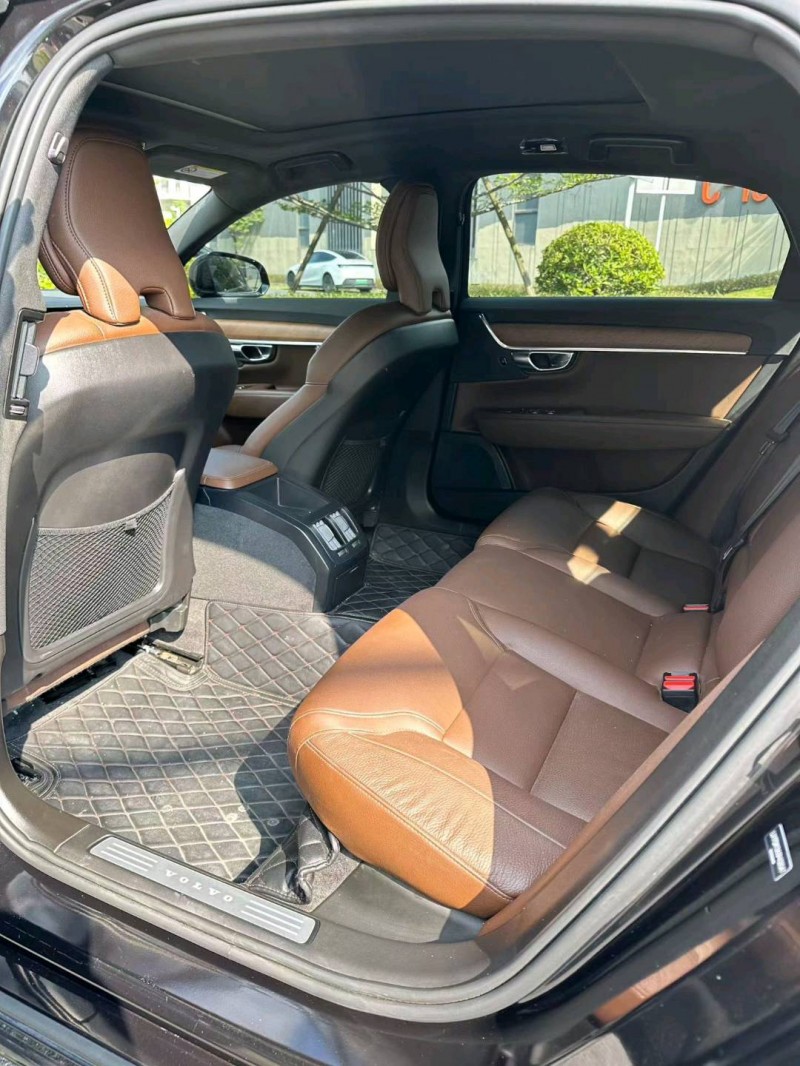 25年广州沃尔沃S90