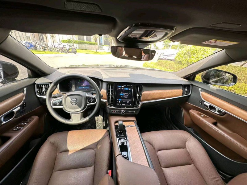 25年广州沃尔沃S90