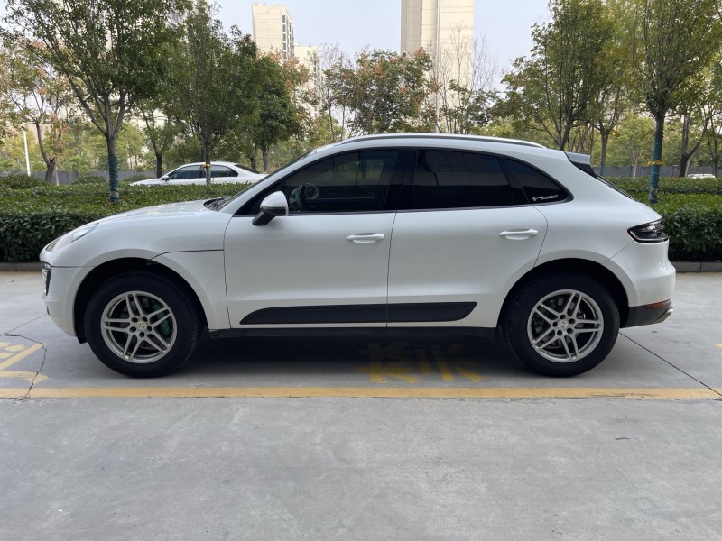 16年济宁保时捷Macan