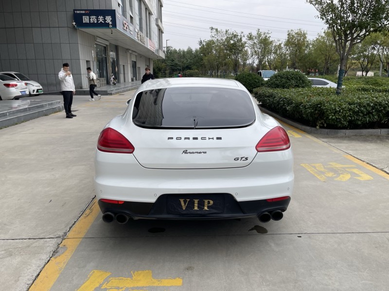 14年济宁保时捷帕拉梅拉