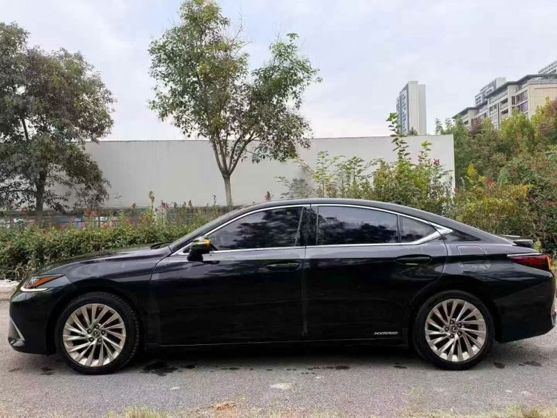 20年宜昌雷克萨斯ES