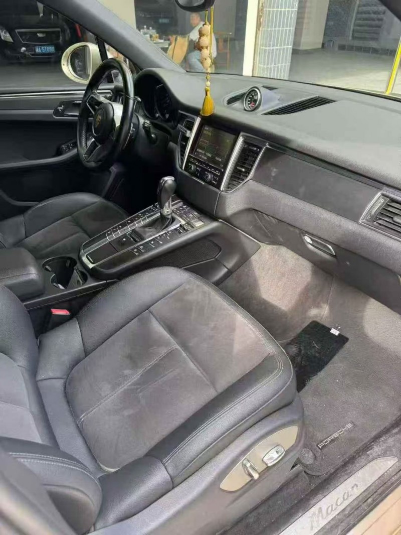 15年邵阳保时捷Macan