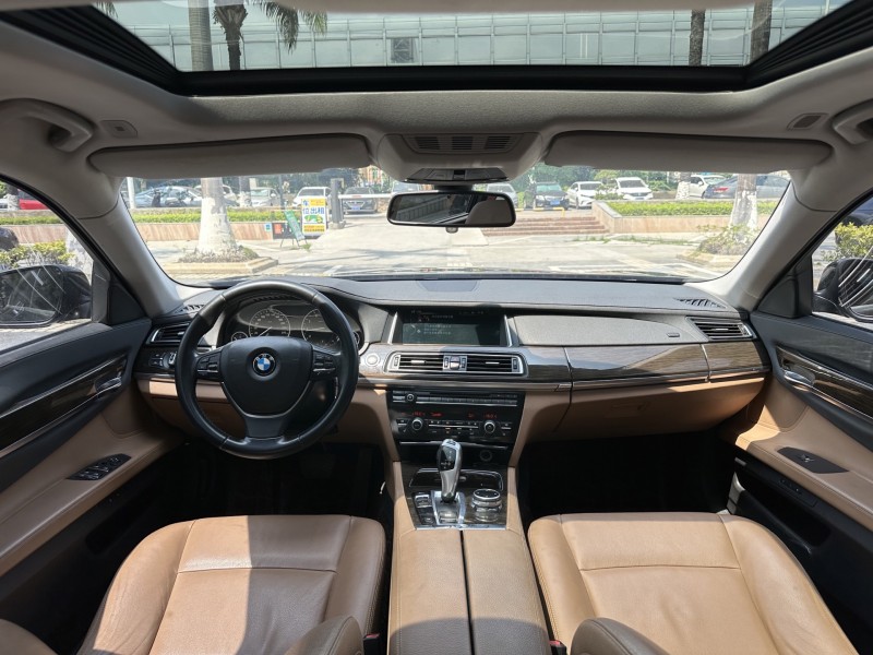 14年东莞市宝马7系